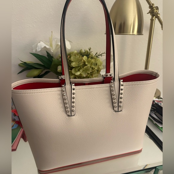 Christian Louboutin - Picture 6 of 14